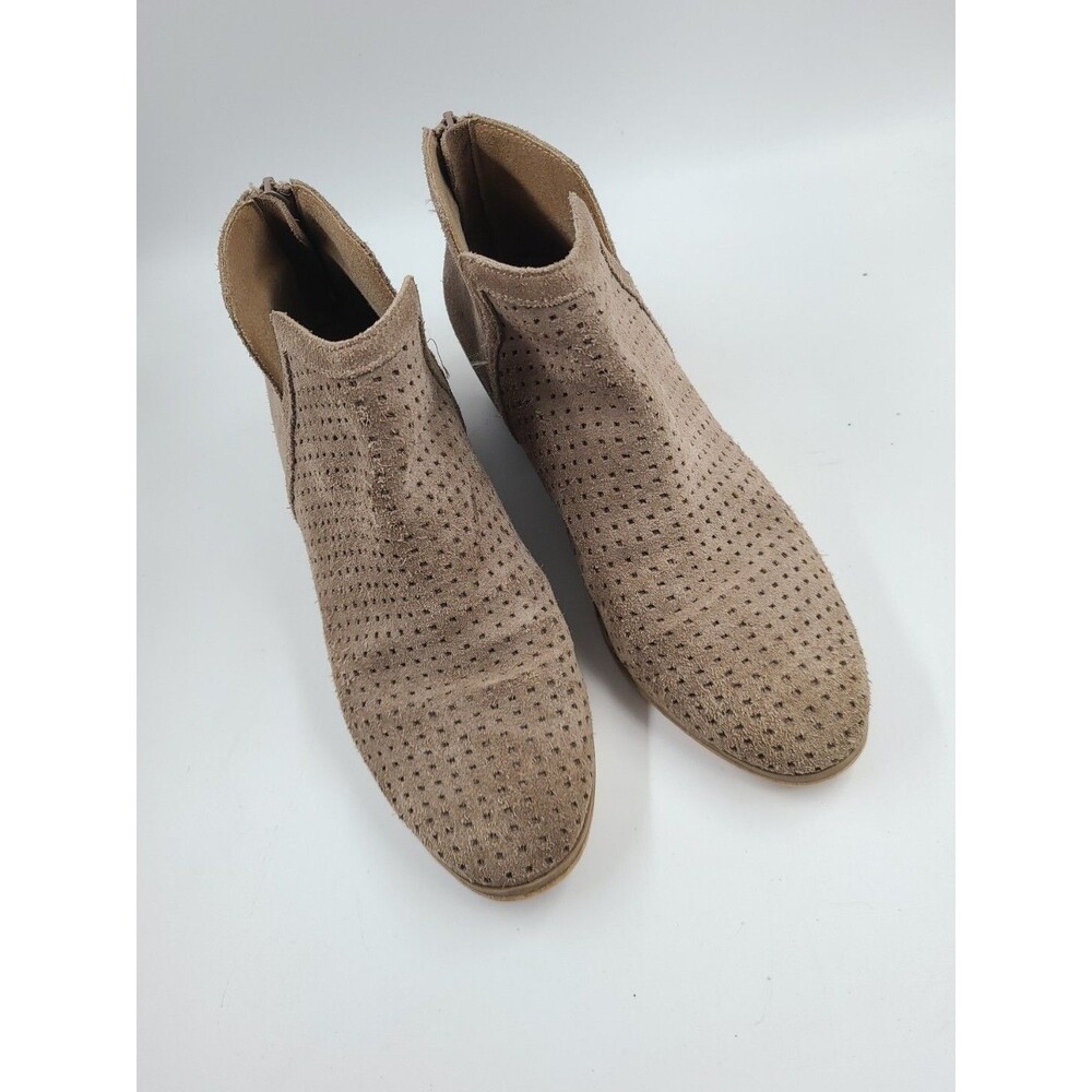 Susina Booties Beige Suede Zipper Ankle Boots  Size 5.5 M Style 58665